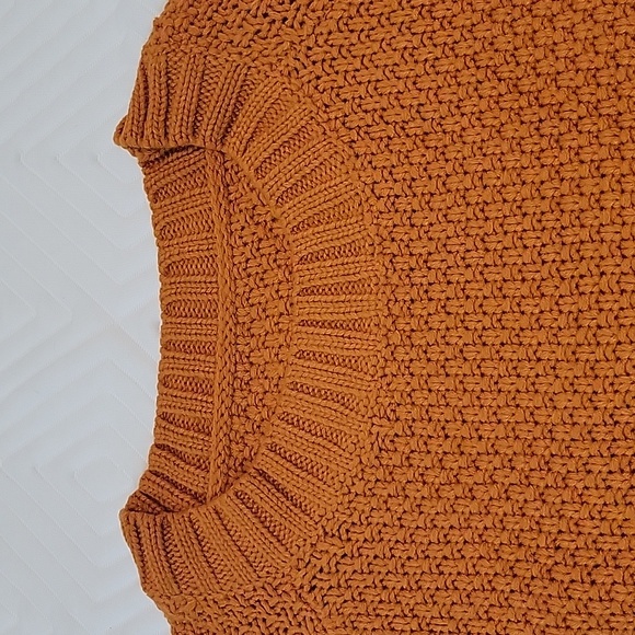 Women's Thick Knitted Orange Sweater with Round Neck - Picture 11 of 15